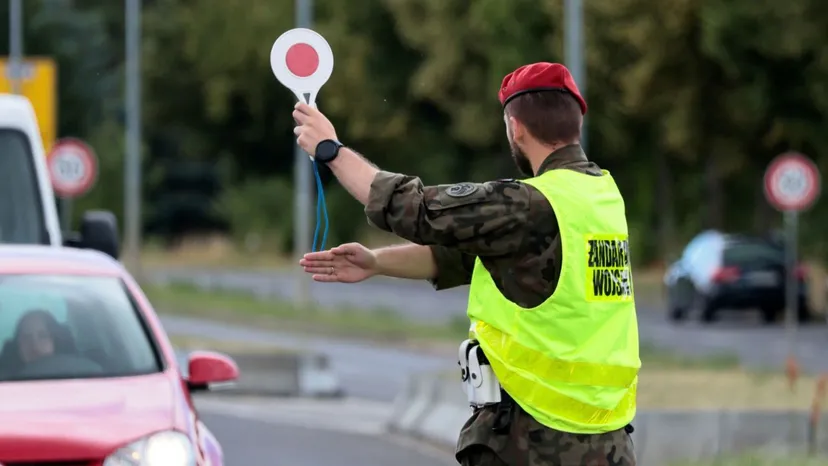 Od rana wielkie zmiany na granicach. Wojsko wychodzi na drogi, Polacy muszą się przygotować