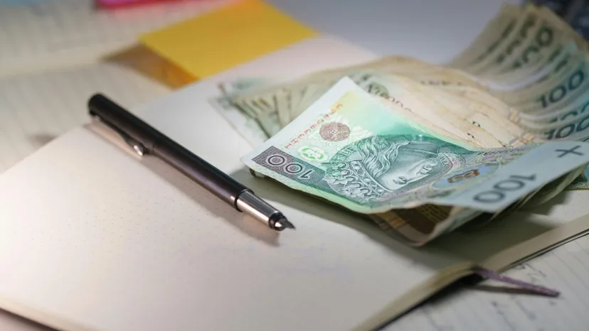 300 zł na wyprawkę szkolną dla każdego dziecka. Wystarczy spełnić 1 warunek