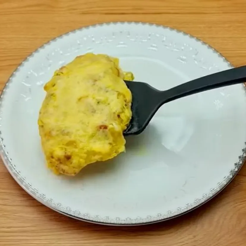 Na filet z kurczaka nakładam aromatyczną pastę zrobioną z pysznych składników. Mega danie
