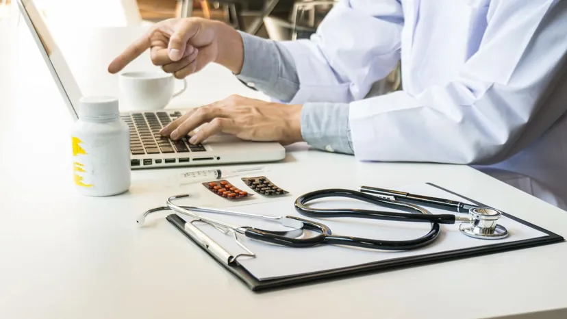 Renta z tytułu niezdolności do pracy: Kto i za jakie schorzenia otrzyma pieniądze z ZUS?