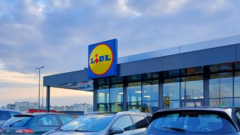 W Lidlu padł rekord. Oddał 1371 butelki, tyle sklep musiał zwrócić mu pieniędzy. Kwota to nie żart