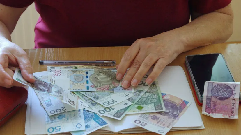 Pieniądze dla małżeństw z długoletnim stażem. Takie warunki trzeba spełnić