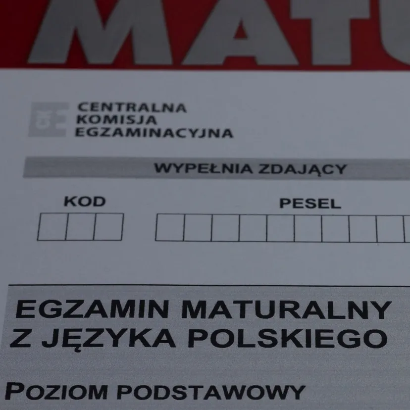 CKE podsumowała tegoroczną maturę. Wynik zmienił się po sierpniowych poprawkach