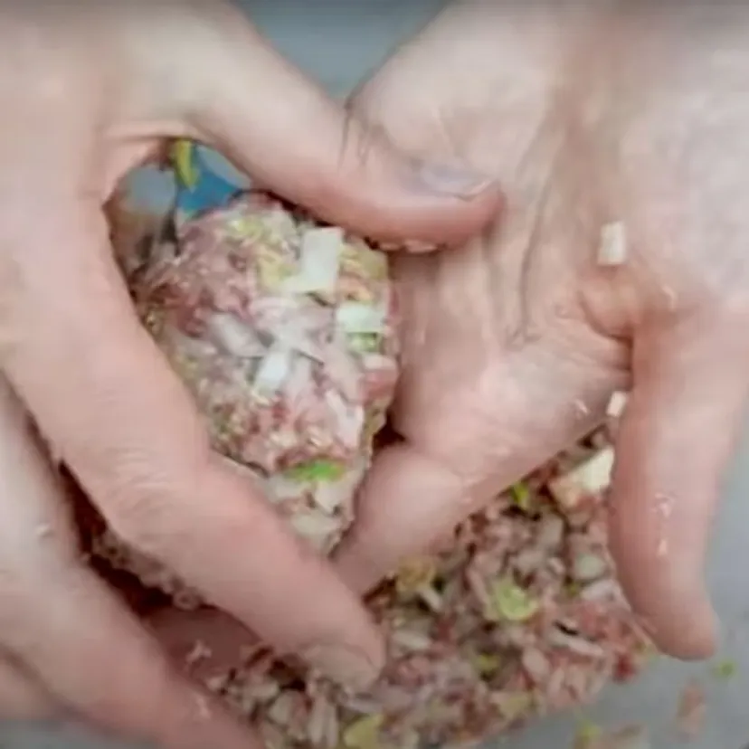 Takie pyszne mięso zapiekane w aromatycznym sosie to hit u mnie w domu. Lepsze niż mielone i gołąbki