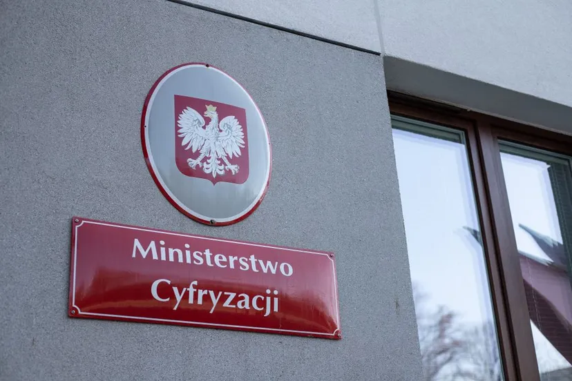 Polska na krawędzi blackoutu. Minister Gawkowski zdradza prawdę o największym ataku w historii