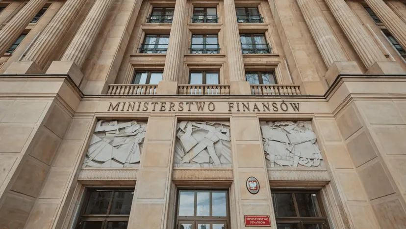 Zrobisz taki przelew i skarbówka ruszy do akcji. Brak jednego dokumentu może kosztować fortunę