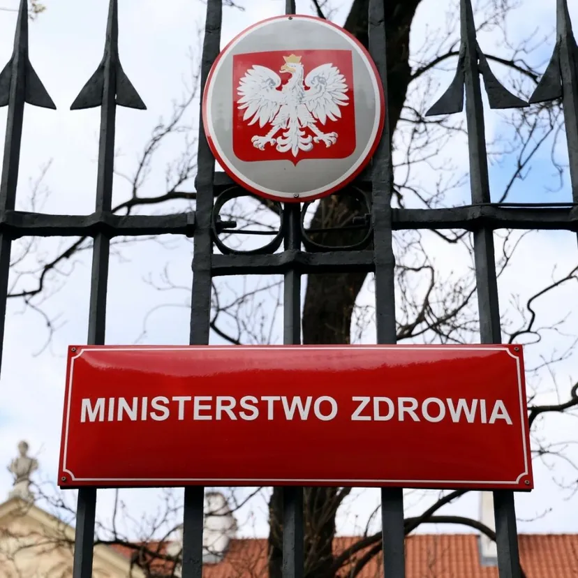 Pacjenci dostaną SMS-y od Ministerstwa Zdrowia. Ruszyła nowa akcja