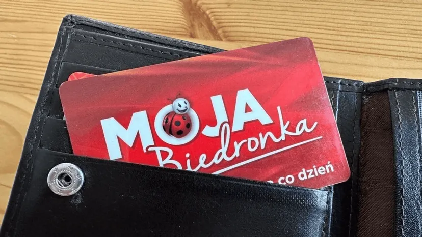 Klienci nie mają wyboru. Karta Moja Biedronka musi zostać wydana na nowo w tym przypadku