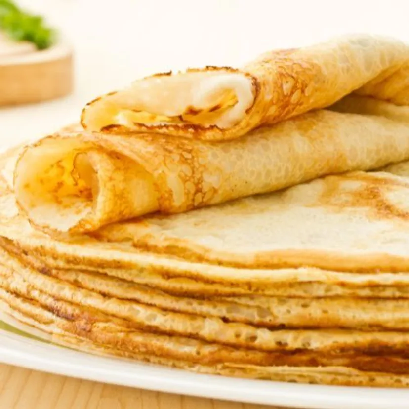 Żadna zapiekanka i sałatka. Teraz hitem są naleśniki gyros