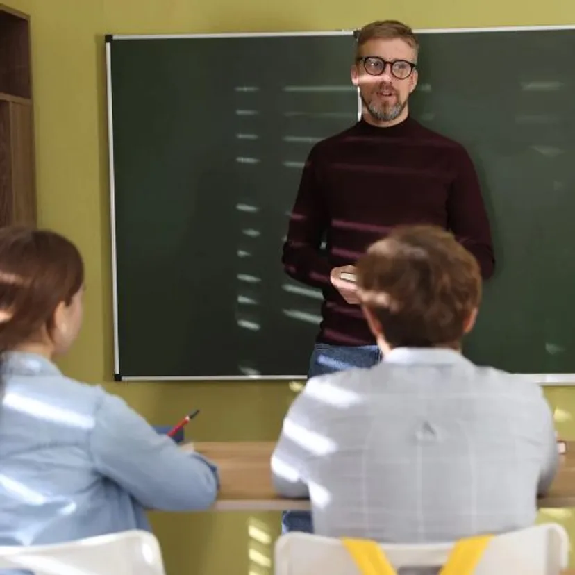 Więcej pieniędzy dla nauczycieli, ale jest warunek. Związkowcy mówią stanowcze "nie”