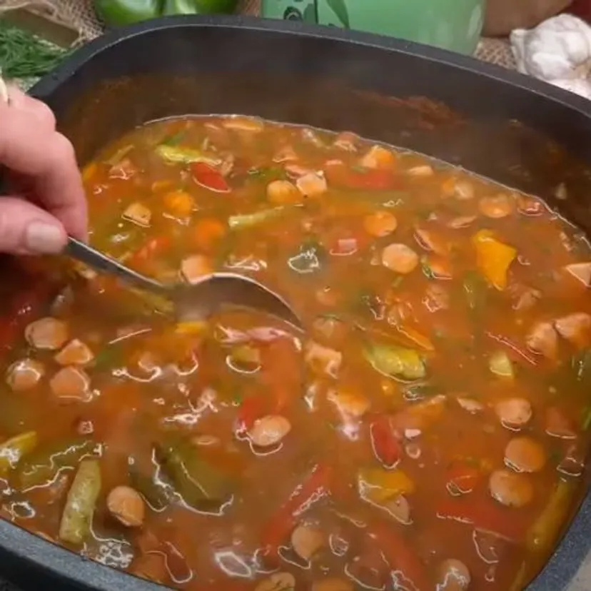 W tym roku na Wszystkich Świętych podam jednogarnkowy obiad. Jest niesamowicie rozgrzewający