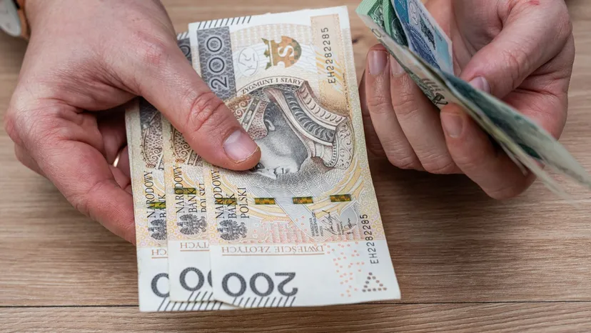 Nowy sposób na oszustwo na BLIK. Dostałeś taką wiadomość? Lepiej dwa razy się zastanów