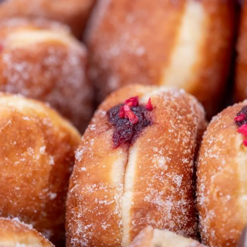Ten przepis na domowe pączki mam od babci. Robię je co roku na karnawał