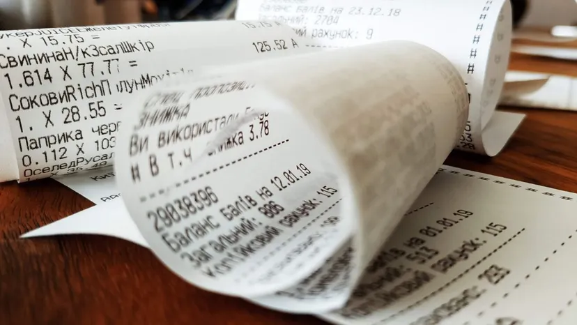 Kara za niewystawienie paragonu. Problem może mieć też klient, skarbówka ostrzega