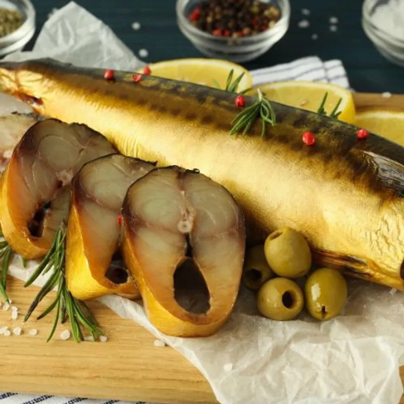 Łączę ogórki kiszone z tanią rybą. To najlepsze smarowidło do chleba