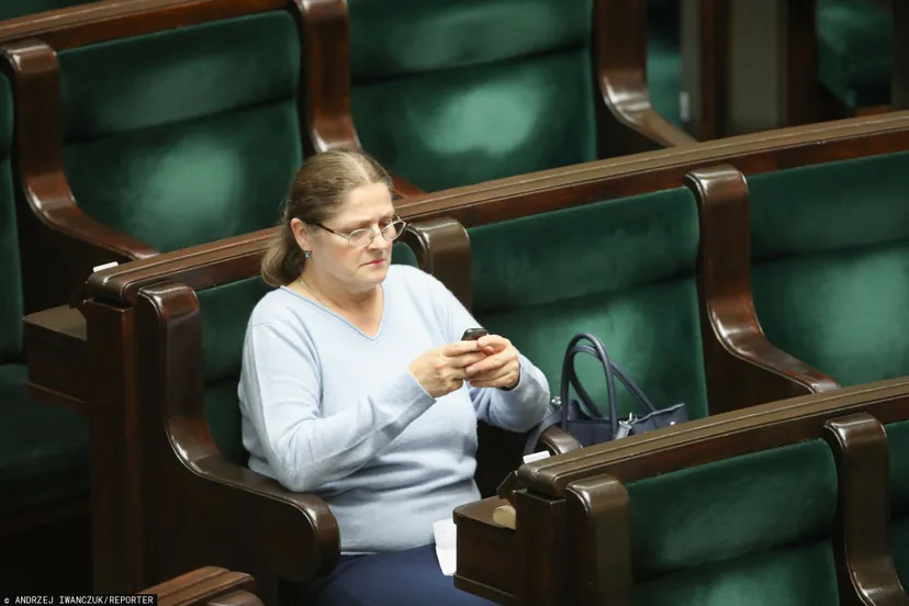 Krystyna Pawłowicz z pierwszą wypłatą. Tyle wynosi jej "emerytura", ta kwota to nie żart