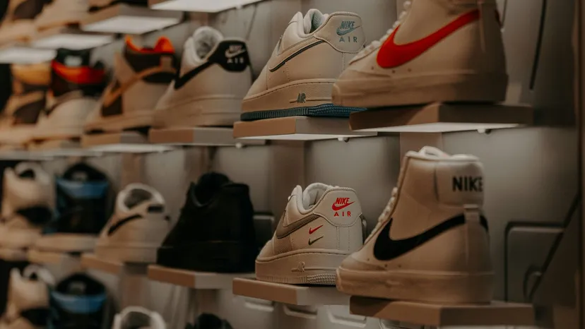 Nike wskrzesza swoją legendarną markę. Klasyka z lat 90. powraca w nowej odsłonie