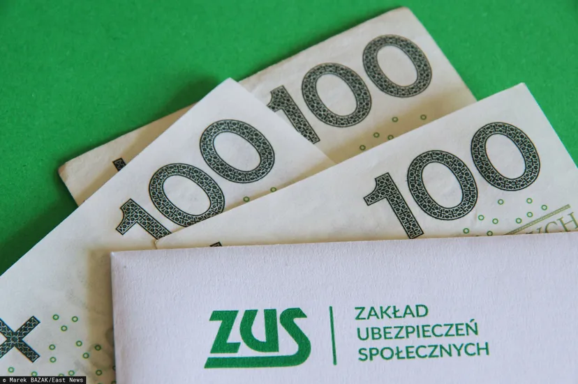 4200 zł do wzięcia z ZUS. Trzeba mieć 56 lat i spełnić jeden warunek