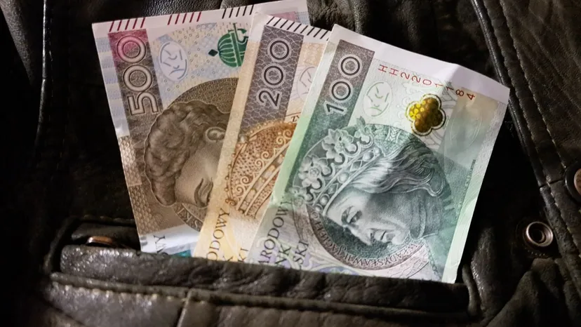 Ci seniorzy dostaną wyższą emeryturę w lutym 2026. ZUS oficjalnie potwierdził