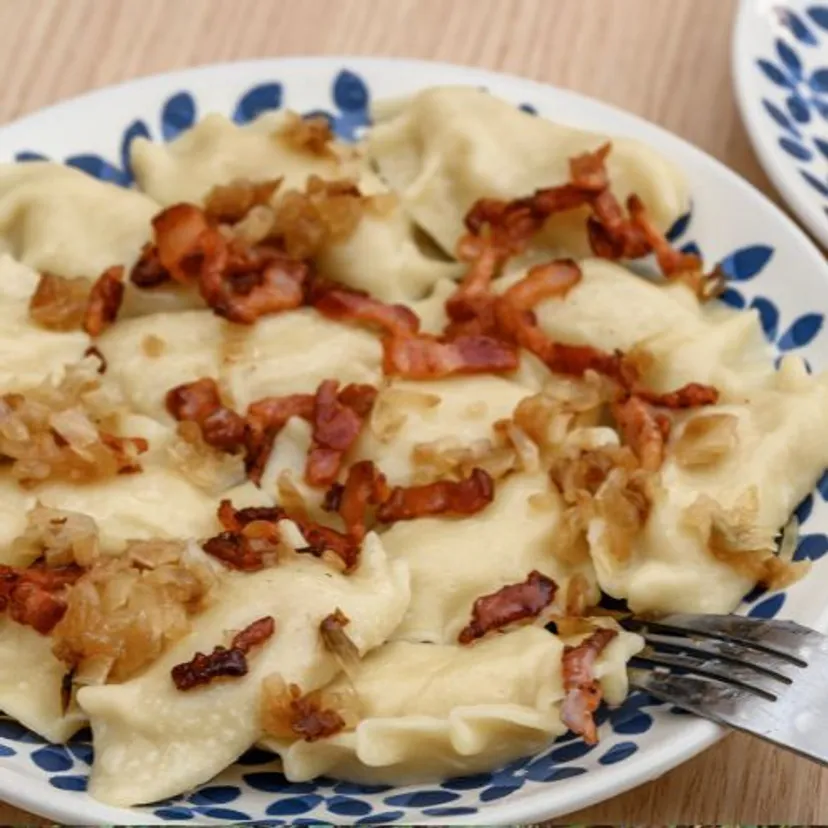 Ciasto na pierogi robię metodą 2:1. Zawsze wychodzi perfekcyjnie