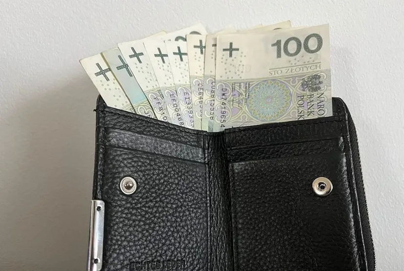Płaca minimalna w Polsce od 2026 roku – ile wyniesie „na rękę”? Taki wzrost mało kto przewidywał