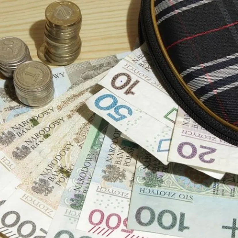 ZUS potwierdza podwyżkę świadczenia. Seniorzy dostaną więcej pieniędzy od stycznia