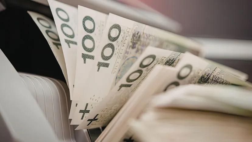Szykują podwyżki w Kancelarii Premiera. Wiadomo, jak zmienią się widełki wynagrodzeń