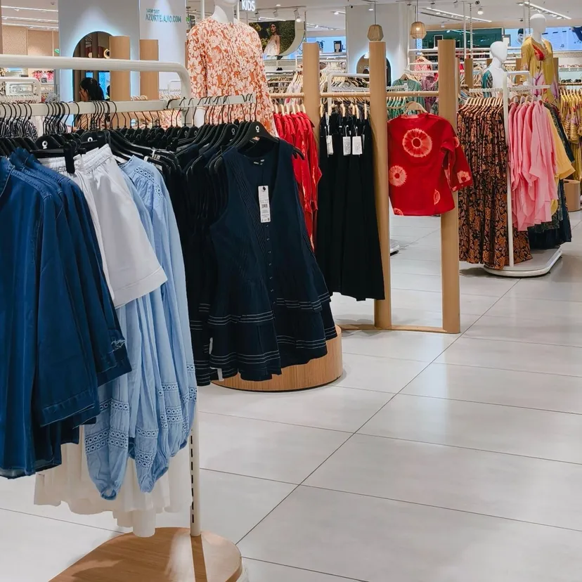 H&M znika z kolejnych lokalizacji. W tym roku zamknie aż 160 sklepów