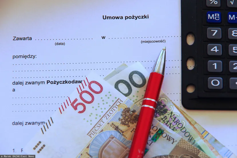 Grudniowy wysyp reklam pożyczek. Eksperci ostrzegają przed świątecznymi kredytami
