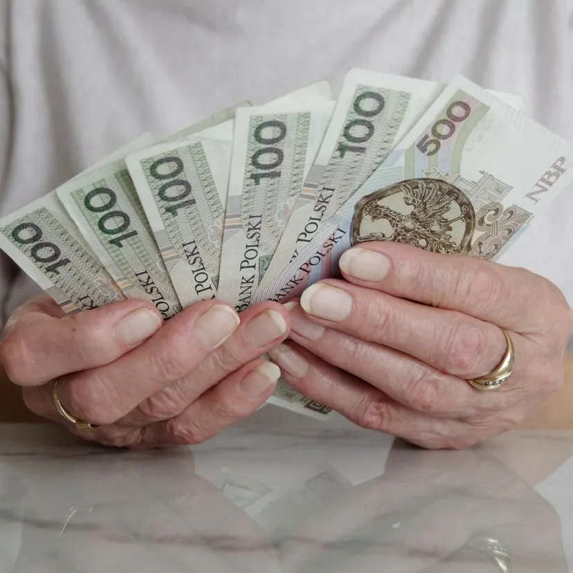 ZUS wyśle emerytom drugi przelew w lipcu. To nie pomyłka