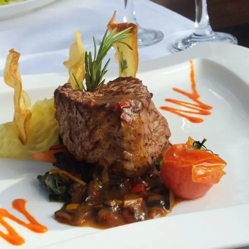 Słynny restaurator utopił miliony w lokalach. „Firmy walczą o utrzymanie się na powierzchni"