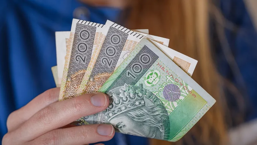 Od 1483,87 zł do 2374,19 zł co miesiąc z ZUS. Te choroby też dają prawo do renty