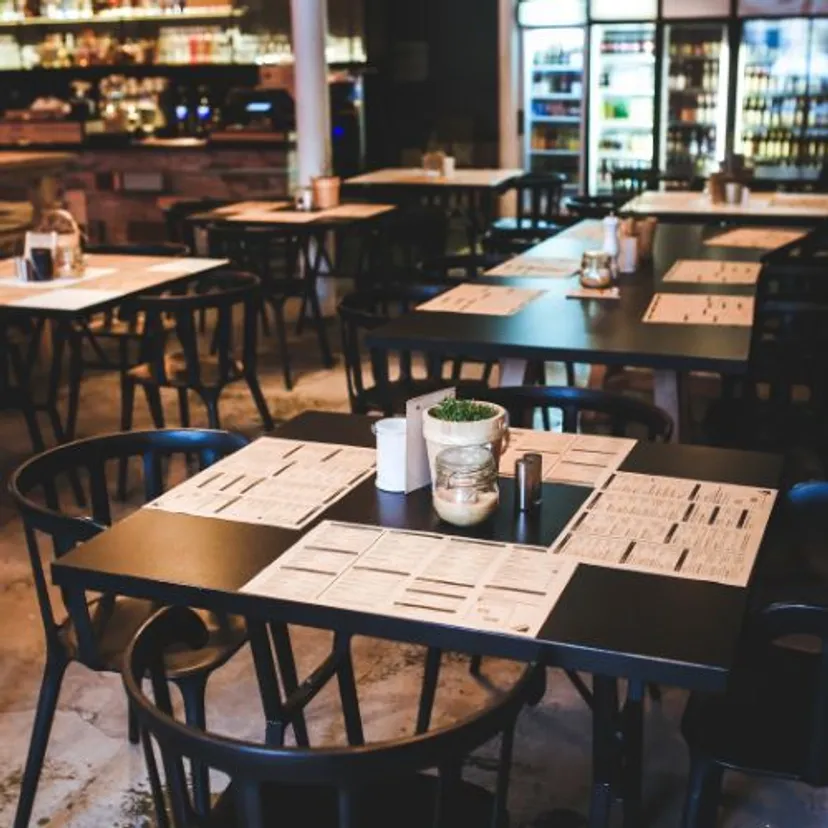 Strzelczyk będzie pomagał restauracjom w opałach. Prosi, by go „nie mylić ze znanym programem TVN"