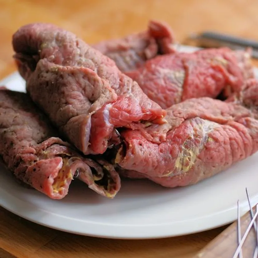 Rozbijam karkówkę i kładę pyszne dodatki. Rodzina ciągle prosi mnie o to danie