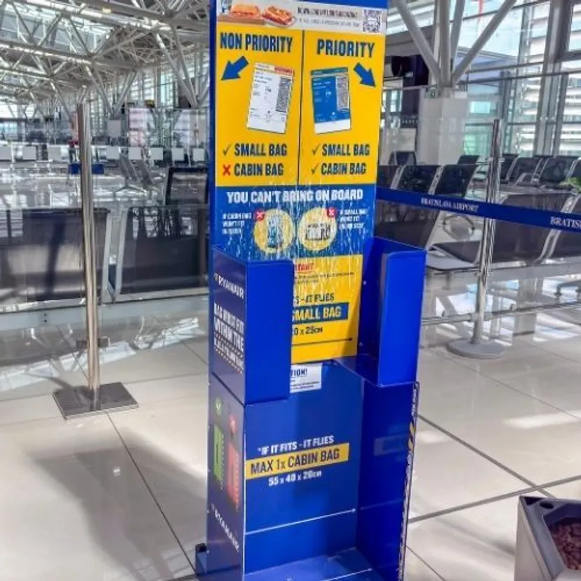Ryanair zmienia zasady od 10 listopada. Pasażer będzie miał mniej czasu na nadanie bagażu