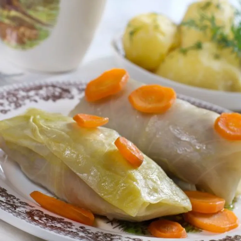 Gessler pokazała rybne gołąbki. Młoda kapusta, dorsz i kasza to idealne danie na piątek