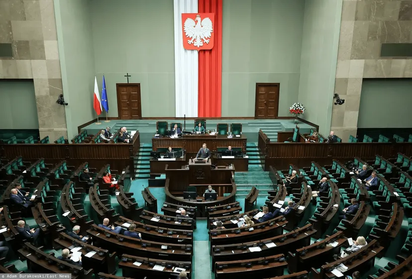 Sejm właśnie nad tym pracuje, zmiany dla milionów Polaków. Tak ominą kolejki do lekarzy