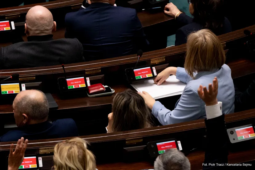 Polacy wskazali, kogo chcą u władzy. Nagły zwrot w nowym sondażu, widać zmiany u Brauna