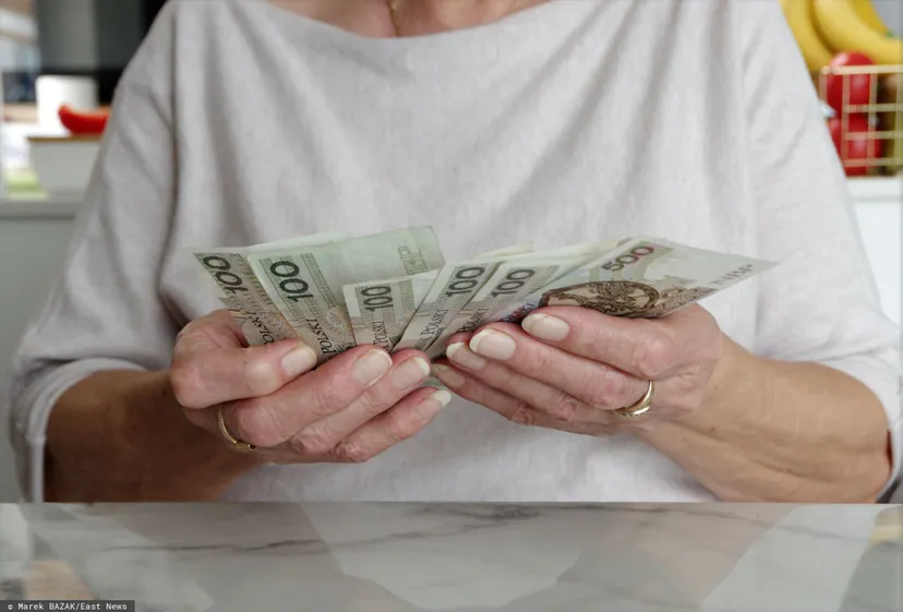 Nawet 600 zł mandatu dla seniorów w PKP. Winny jeden haczyk