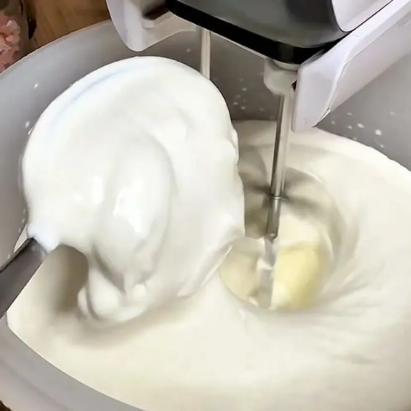 Najprostszy sernik z brzoskwiniami. Rodzina bez przerwy prosi o to ciasto