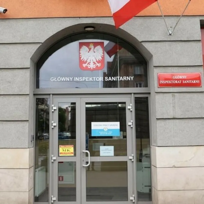 Ważny komunikat GIS. Groźna bakteria w żywności, cała partia wycofywana ze sprzedaży