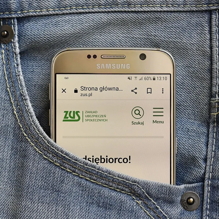 Tyle musisz zarabiać, jeśli chcesz mieć 5 tys. zł emerytury. Oto minimum dla 40-latka