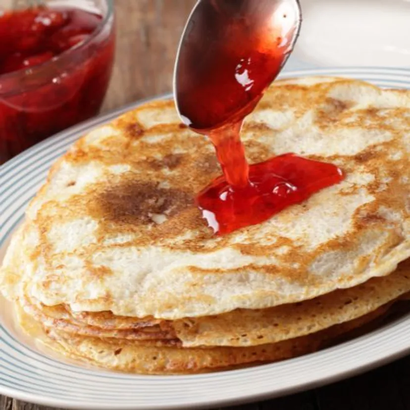 Żadna zapiekanka i sałatka. Teraz hitem są naleśniki gyros