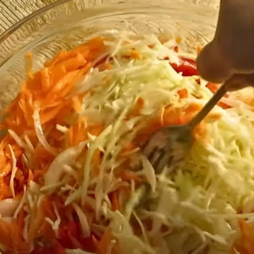 W życiu nie jadłam lepszej surówki. Smakuje jak z chińskiej restauracji