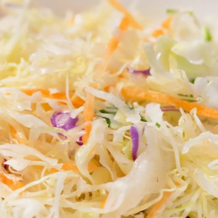 Mój teść robi najlepszą surówkę z kapusty. Bije na głowę te z restauracji