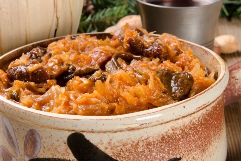 Od lat przyrządzam na święta ten aromatyczny bigos. Ile bym nie zrobiła, zawsze znika cały