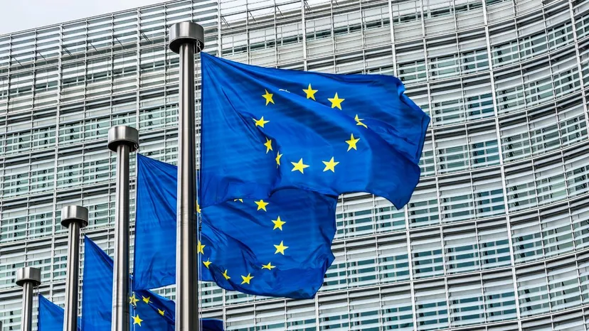 Tyle kosztuje wyrobienie paszportu w 2025 r. O wysokości opłaty decyduje jeden czynnik