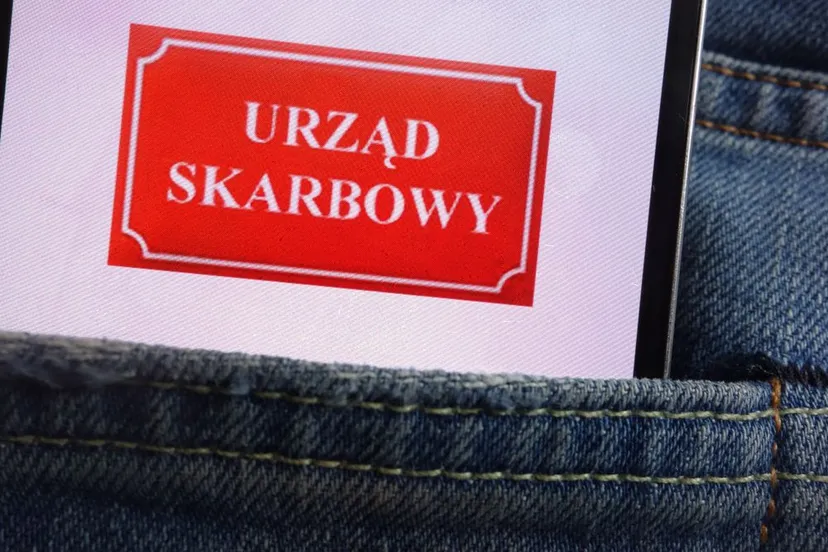 Takie przelewy i transakcje trafią pod lupę skarbówki. Lepiej pamiętaj o tych limitach