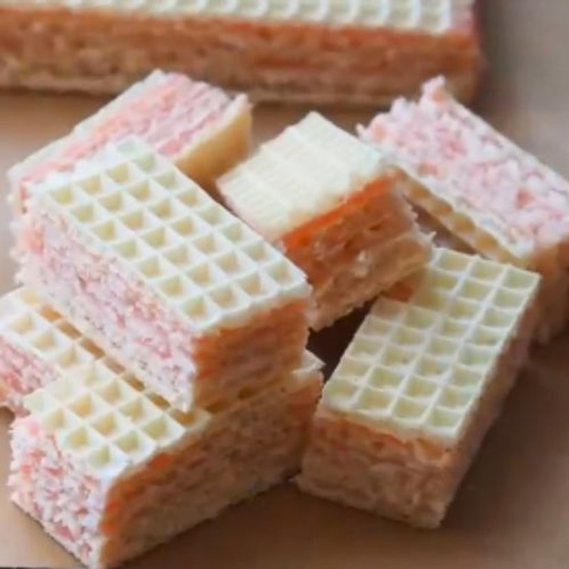 Moja babcia robi najlepsze wafle z masą z galaretek. Ten przepis to hit w mojej rodzinie