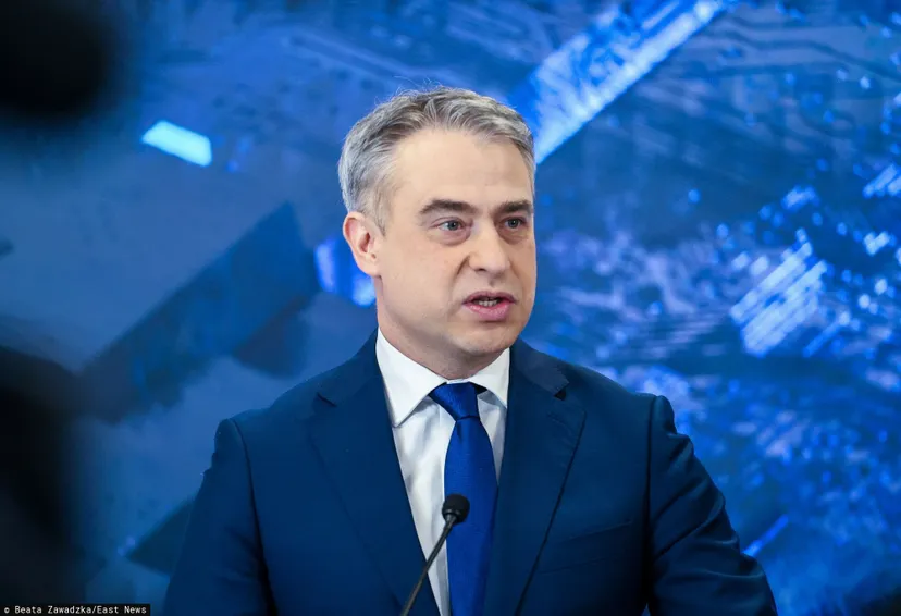 Rosjanie werbują Polaków w sieci. Rząd ujawnia stawki: płacą w euro, wydają polecenia